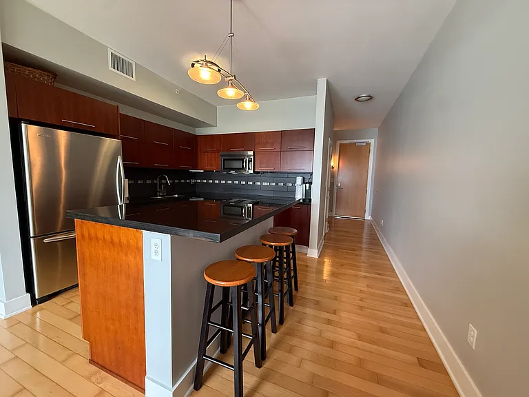 603 Davis St #1401 — Photo 14