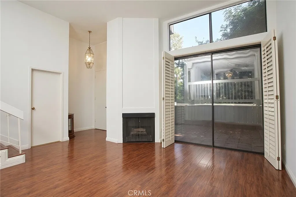 6121 Shoup Ave — Photo 1