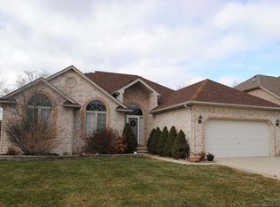 47699 Laredo Place Dr, Macomb, MI 48044