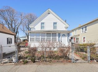 22 Camp St, Worcester, MA 01603