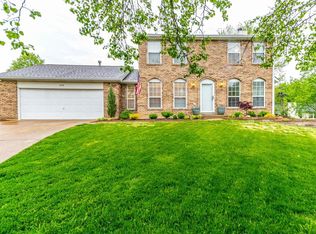 419 Stryker Ct, Ballwin, MO 63021