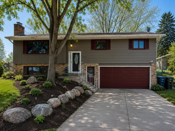 1424 18th Ave NW, New Brighton, MN 55112