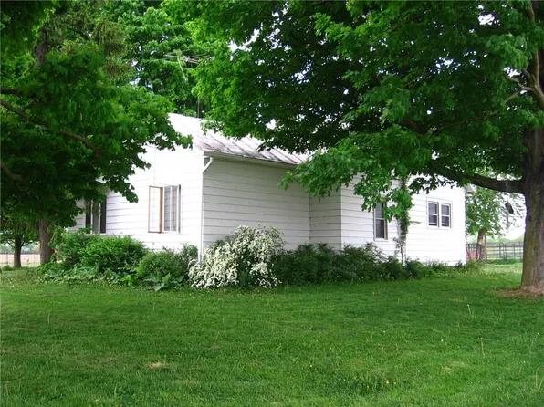 5792 New Madison Coletown Rd, Greenville, OH 45331