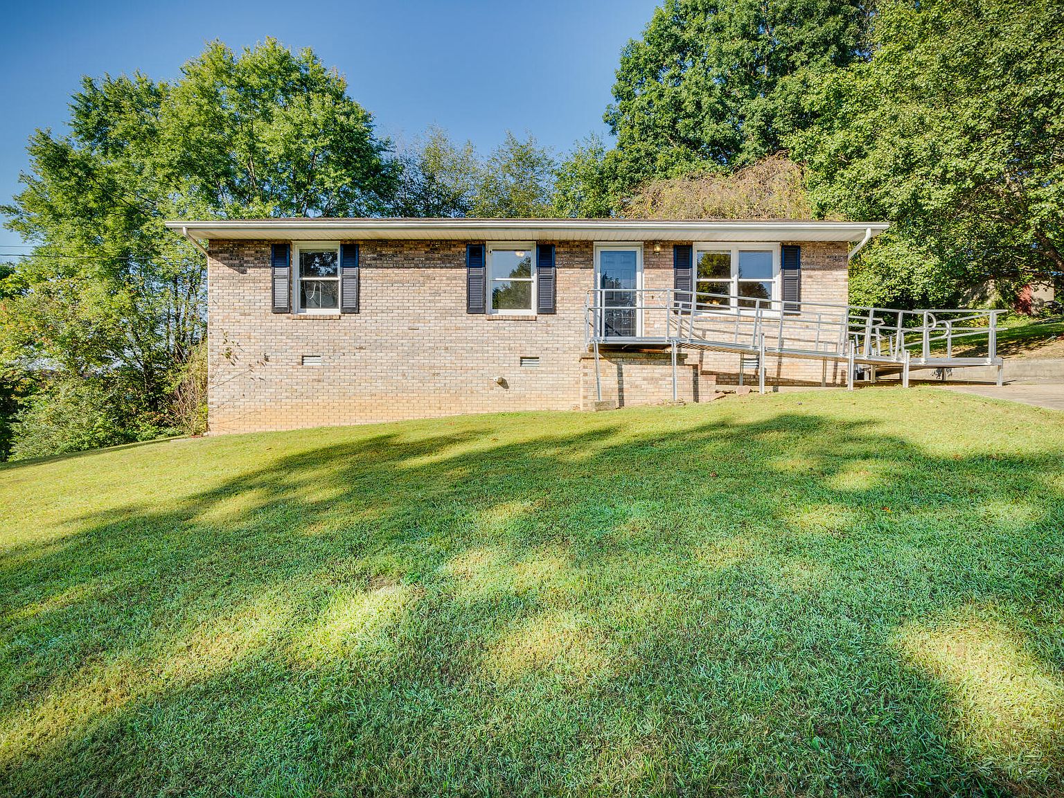 1004 Pine Grove Ave, Kingsport, TN 37660 Zillow
