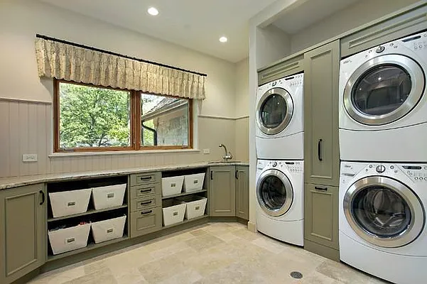 Rented by Brody Realty Corp | media 40