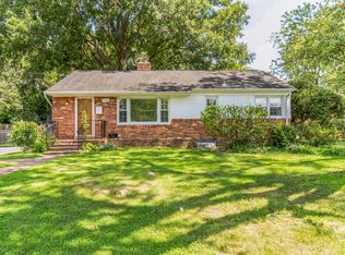 7905 Wellington Rd, Alexandria, VA 22308