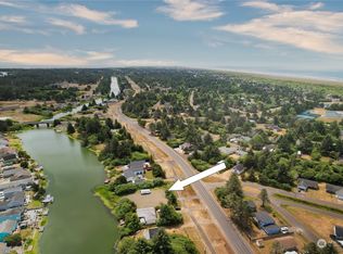 212 Point Brown Ave NE, Ocean Shores, WA