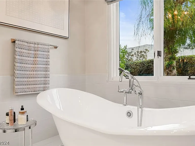 18 Castle Oaks Ct — Photo 19