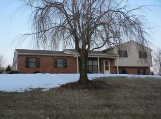 11 Pewter Dr, Lititz, PA 17543