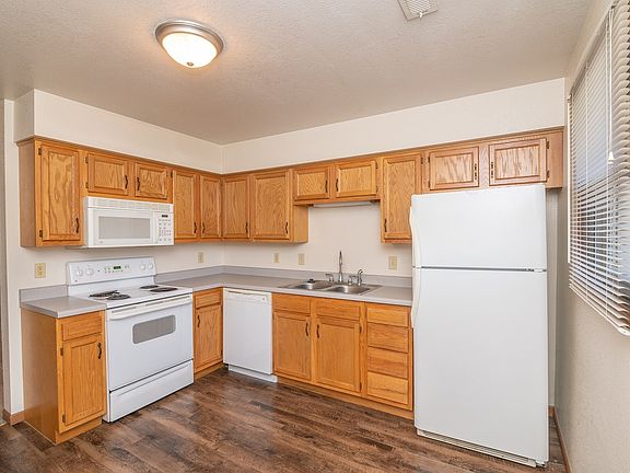 4th image of 2504 Southridge Dr