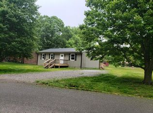 4071 Eaton Rd, Cookeville, TN 38501