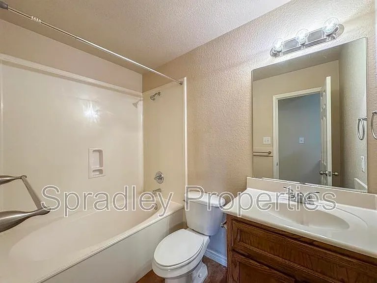 522A Pepper Spring Ct — Photo 8