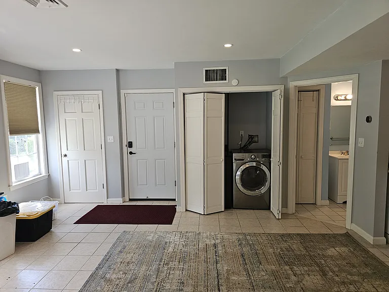 202 Falls Blvd — Photo 15
