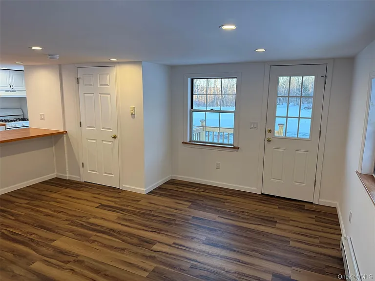 19 Quartz Ln #4 — Photo 3