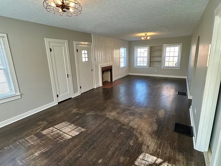 13 Hamlin Ave — Photo 3