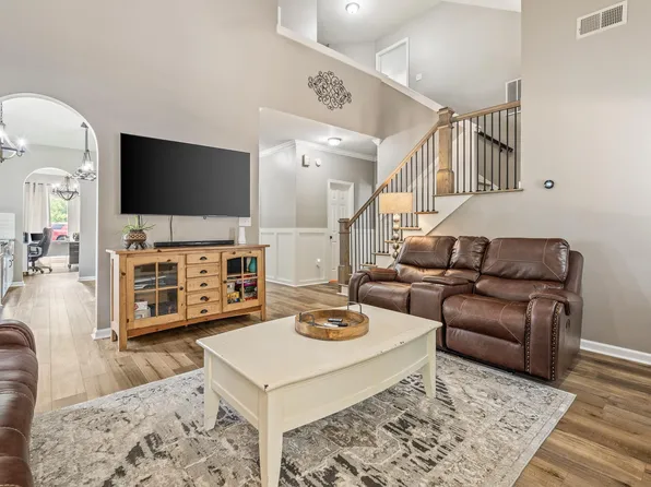 1301 Amberley Woods Dr, Helena, AL 35080