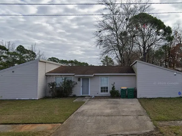 653 Carnathan Ct, Fort Walton Beach, FL 32547