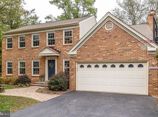 11692 Gilman Ln, Herndon, VA 20170
