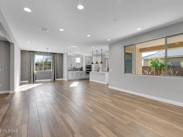 5668 S Wind Cave Trl S, Tucson, AZ 85747