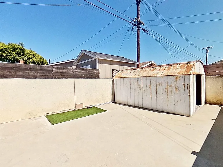 5924 Whitewood Ave — Photo 12