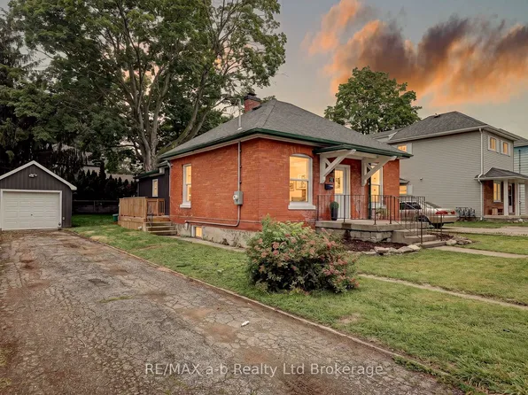 91 Winniett St, Woodstock, ON N4S 5Z6