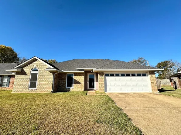 1424 Winchester Dr, Bossier City, LA 71112