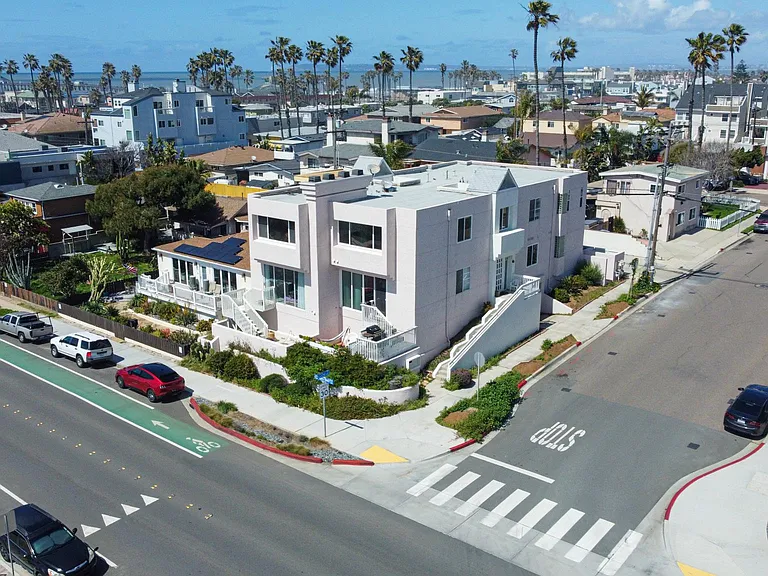 192 Imperial Beach Blvd — Photo 12
