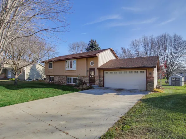 12177 Jefferson St NE, Blaine, MN 55434