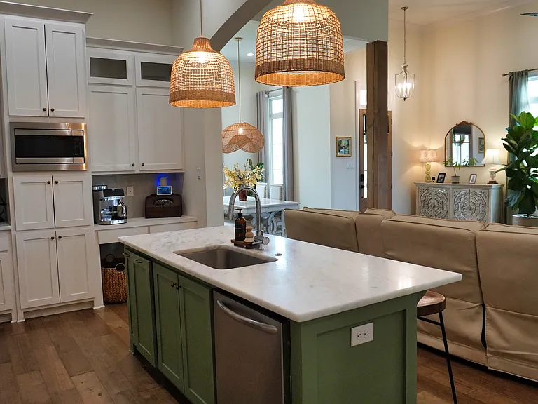 401 Cypress View Dr — Photo 7
