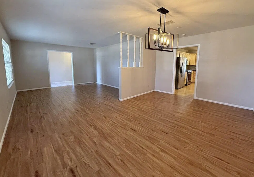 4 bed, 2.0 bath, 2442 sqft, $3,000 — Photo 3