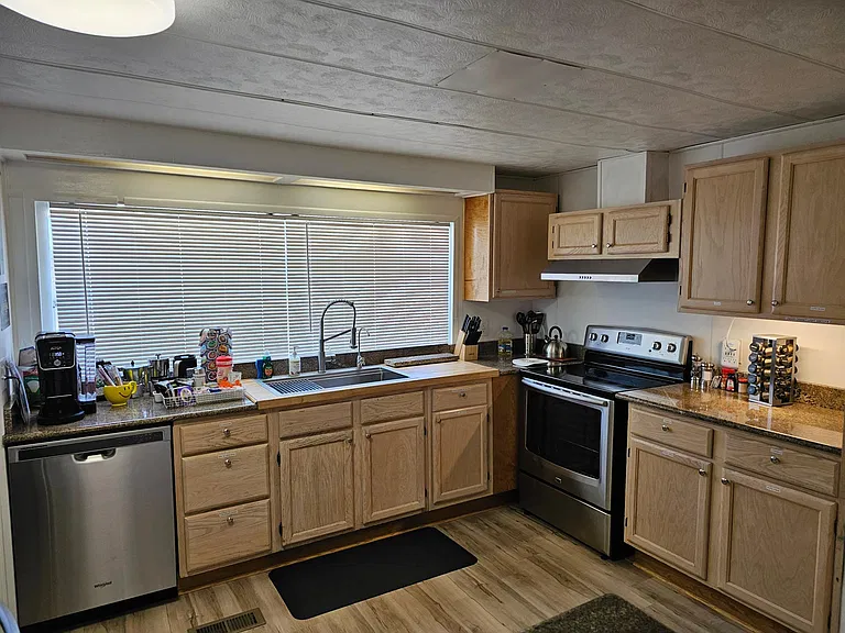 3860 E Beaver Creek Rd — Photo 9