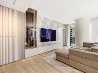 45 SW 9th St APT 2303, Miami, FL 33130