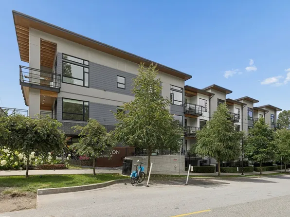 715 W 15th St #209, North Vancouver, BC V7M 1R5