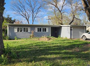 3518 SW 33rd Ter, Topeka, KS 66614