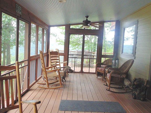 5th image of 1625 Laurel Lake Dr