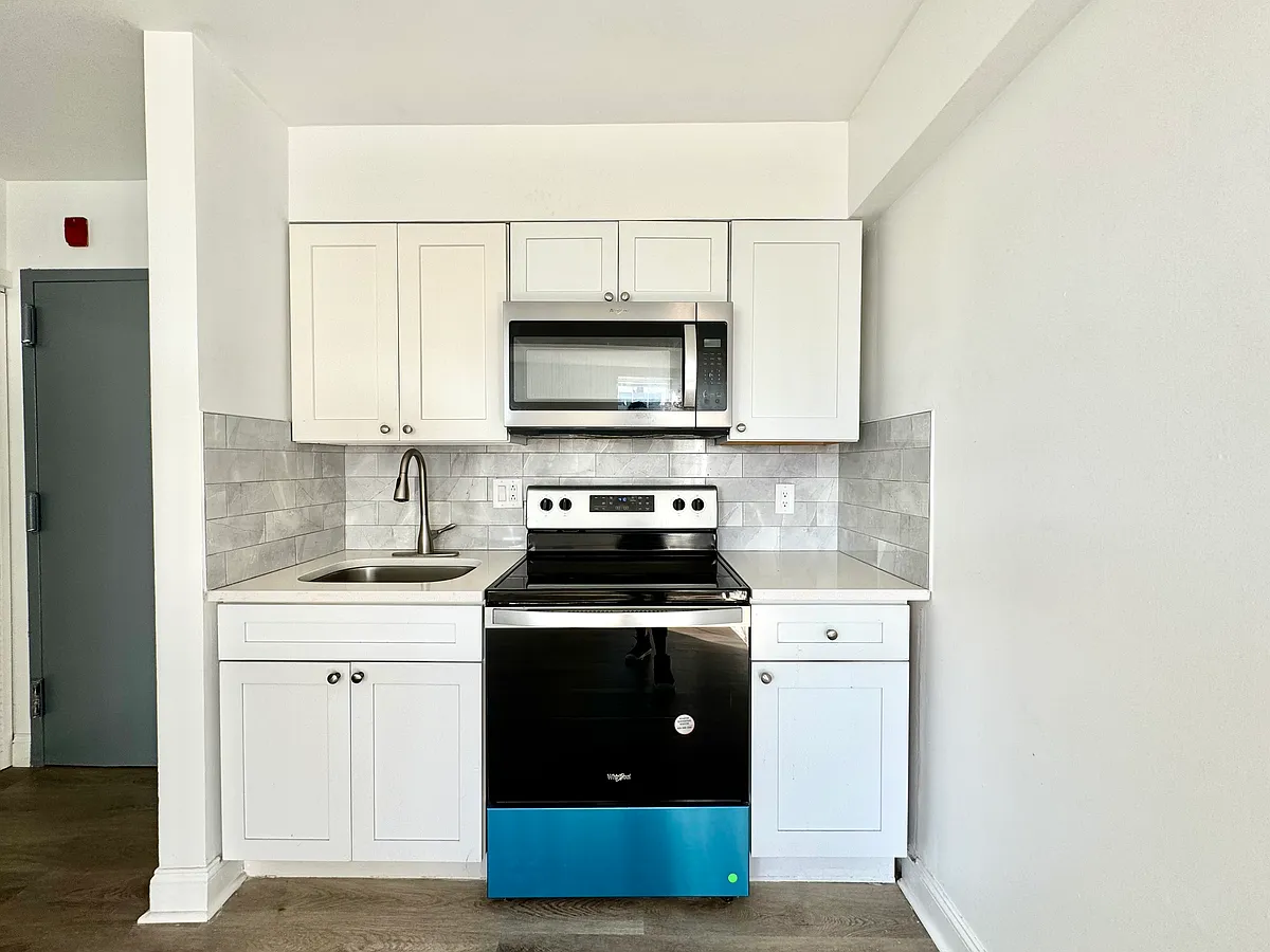 Building Photo - 20 N 40th St #25