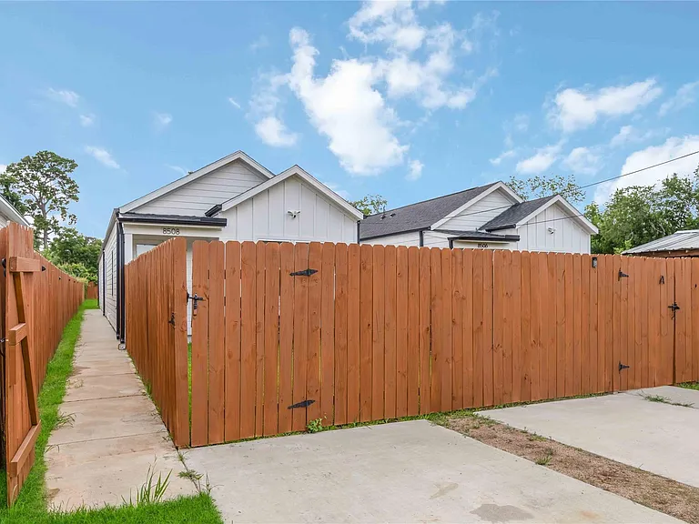8508 Wileyvale Rd #B — Photo 23