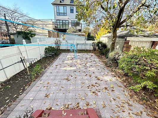 Rented by Garfield Realty  | media 9