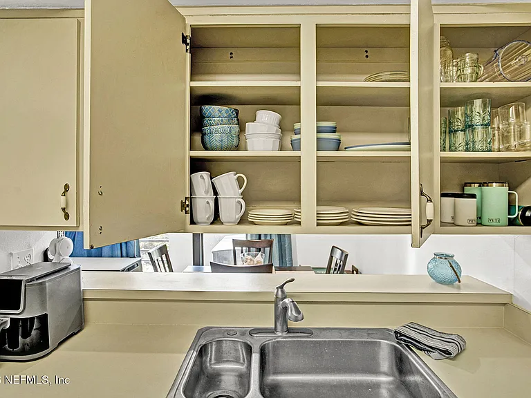 743 Spinnakers Reach Dr — Photo 12