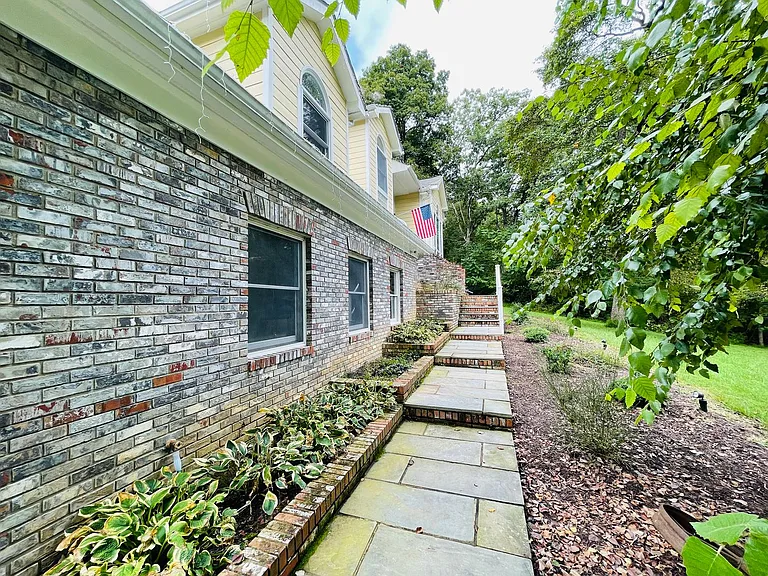 1474 Freeman Dr — Photo 38