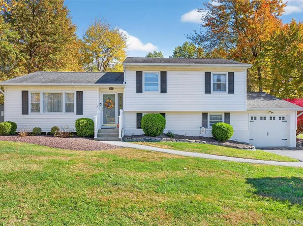 14 Somerset Drive, Washingtonville, NY 10992
