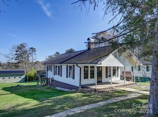 145 Macedonia Rd, Asheville, NC 28804