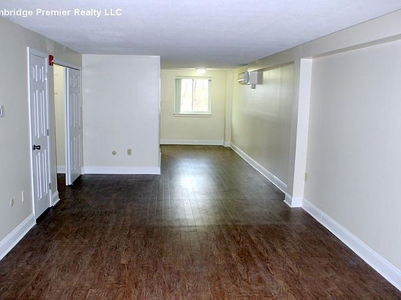 3rd image of 255 Garden St #1I
