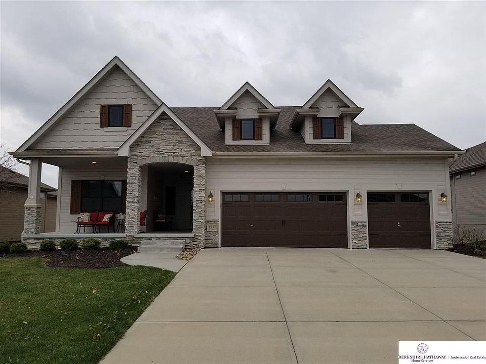 1st image of 7951 Ponderosa Dr