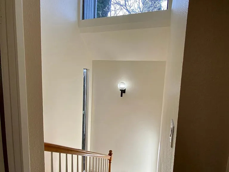 1098 Azalea Ct — Photo 11