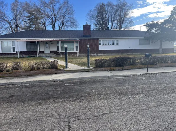 813 W 2nd St, Alturas, CA 96101