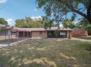 202 Northridge Ter, Henryetta, OK 74437