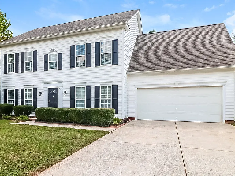 2432 Acadia Ct — Photo 4