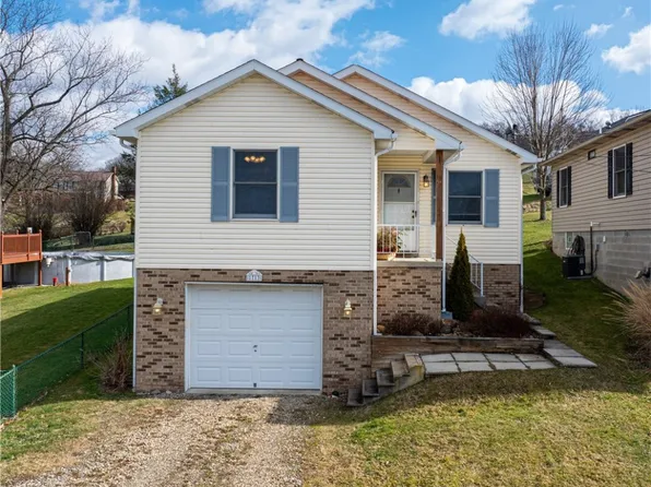 1713 2nd St, Connellsville, PA 15425