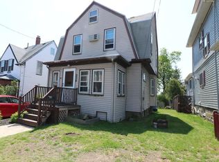81 Lincoln St, Winthrop, MA 02152
